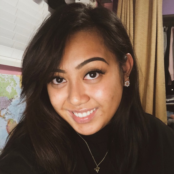 Meet your Posher, Megan - Picture 1 of 1